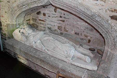 Coldridge - Tomb of John Evans
